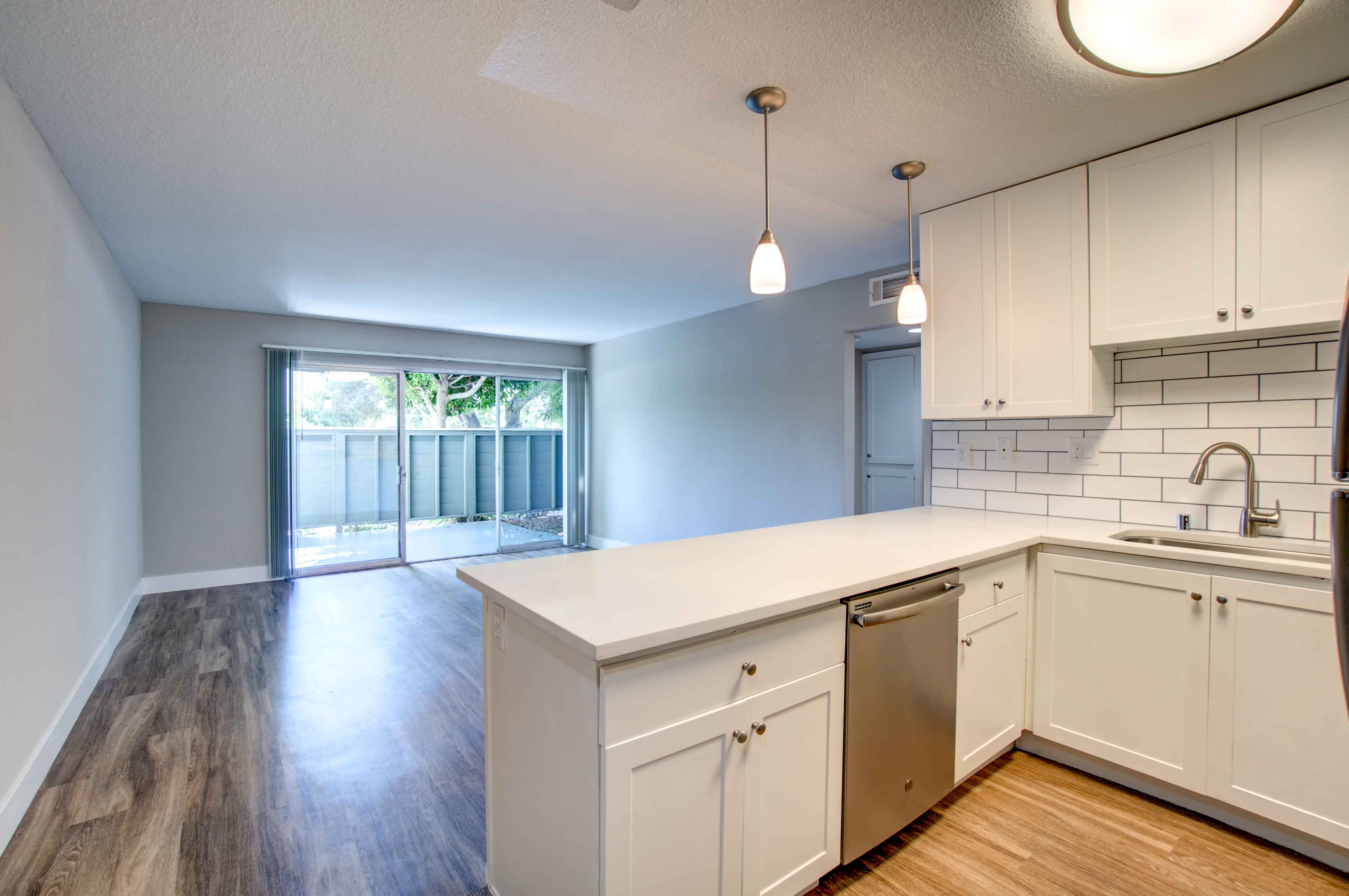 Summer House Image 25